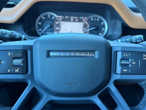 Used 2023 Land Rover Defender 130 X-Dynamic SE AWD/4WD image 28