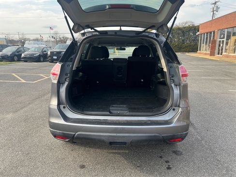 Used 2016 Nissan Rogue SV AWD/4WD image 16