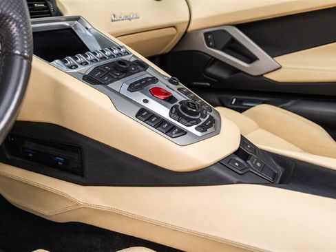 Used 2013 Lamborghini Aventador LP 700-4 AWD/4WD image 91