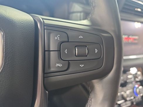 Used 2023 GMC Yukon XL Denali Ultimate AWD/4WD image 18