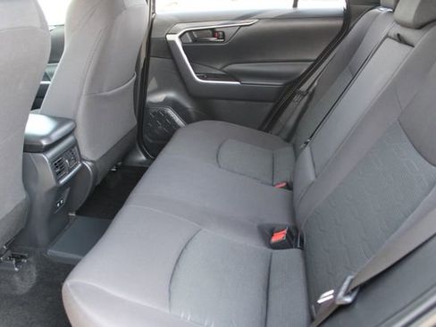 Used 2021 Toyota RAV4 SE w/ Weather & Moonroof Package AWD/4WD image 37