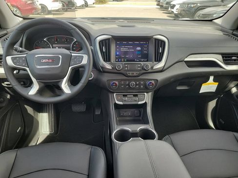 New 2024 GMC Terrain SLT w/ Infotainment Package II AWD/4WD image 21