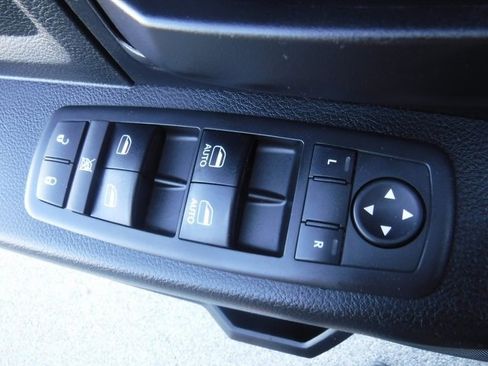 Used 2018 RAM 1500 Express w/ Wheel & Sound Group image 23