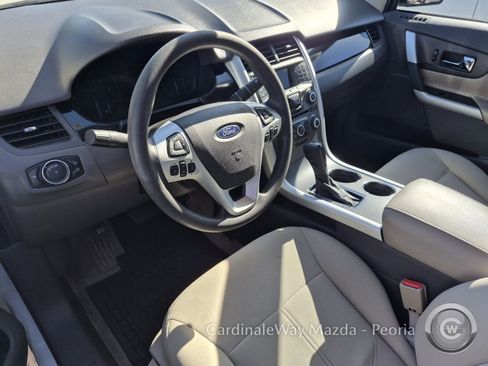 Used 2011 Ford Edge SE FWD image 9