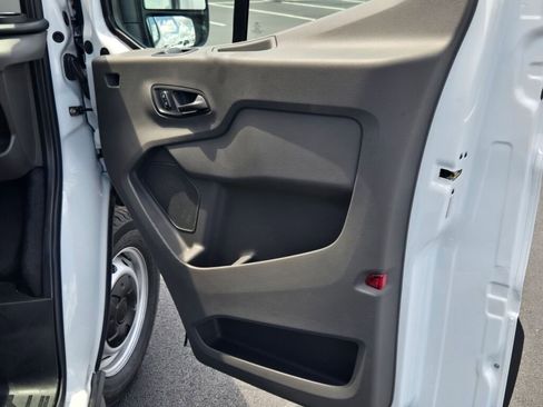 New 2025 Ford Transit 250 Base image 4