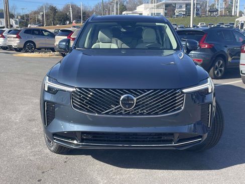 New 2026 Volvo XC90 B6 Ultra w/ Protection Package image 2