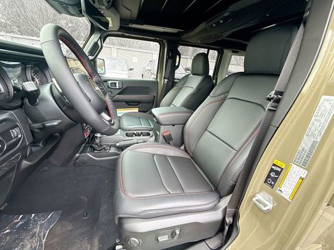 New 2026 Jeep Wrangler Unlimited Rubicon 392 w/ Quick Order Package 27X Moab AWD/4WD image 22