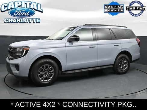 Used 2025 Ford Expedition Active AWD/4WD image 2