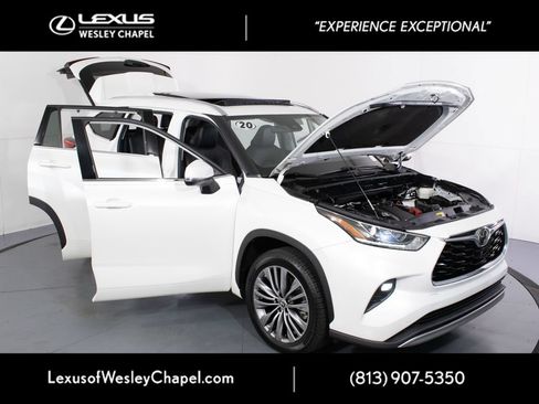 Used 2020 Toyota Highlander Platinum FWD image 5