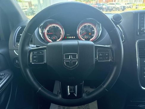 Used 2017 Dodge Grand Caravan SE FWD image 63