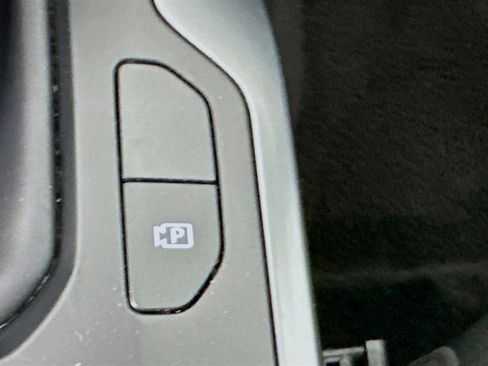 Used 2025 Kia K4 LXS image 26