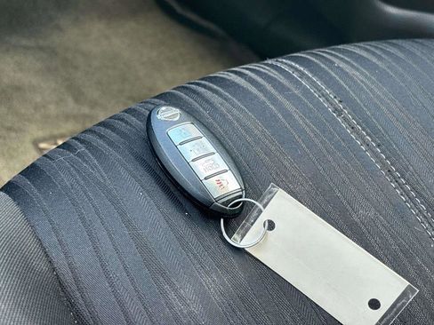 Used 2017 Nissan Sentra SV image 22