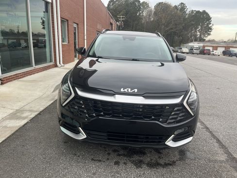 Used 2024 Kia Sportage EX w/ EX Premium Package image 3