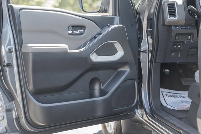 Used 2022 Nissan Frontier SV AWD/4WD image 45