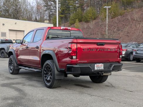 Used 2024 Chevrolet Colorado Trail Boss w/ Technology Package image 6