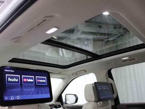 Used 2023 GMC Yukon XL Denali AWD/4WD image 21