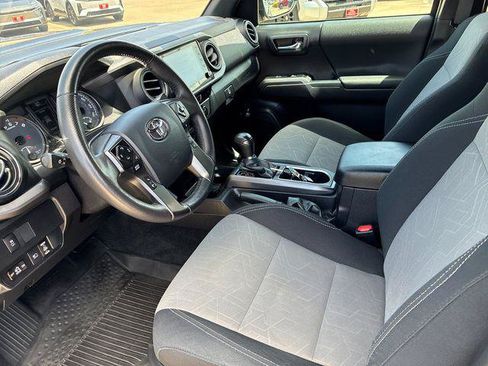 Certified 2023 Toyota Tacoma TRD Sport AWD/4WD image 11