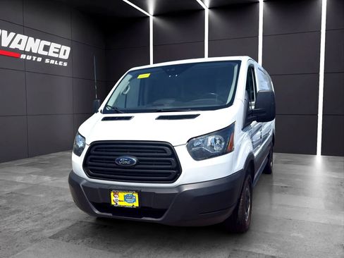 Used 2019 Ford Transit 250 130 Low Roof RWD image 4