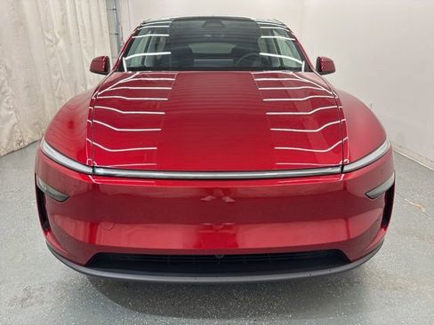 Used 2026 Tesla Model Y 2WD image 4