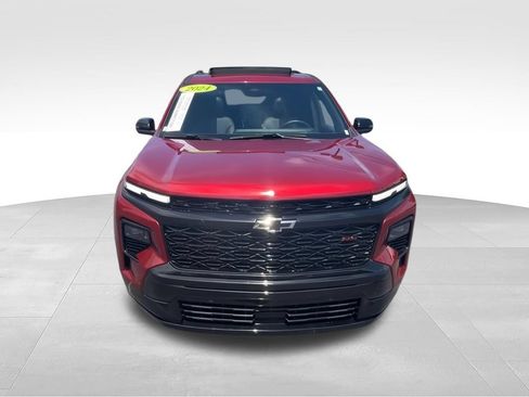 Used 2024 Chevrolet Traverse RS AWD/4WD image 3