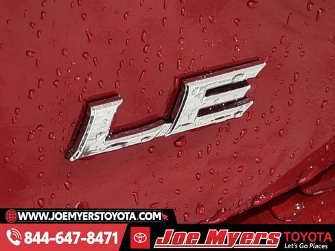 Used 2025 Toyota Camry LE image 11