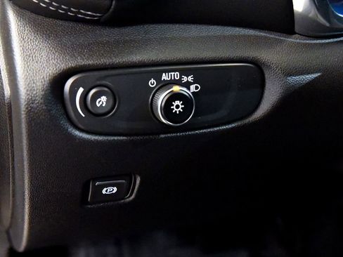 Used 2024 Chevrolet Blazer LT w/ Driver Confidence Package FWD image 19