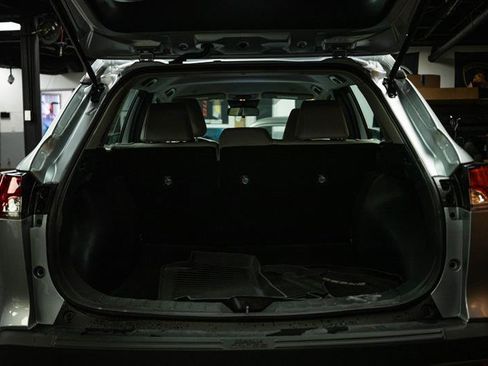 Used 2025 Toyota Corolla Cross L image 7