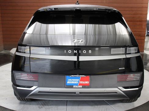 Used 2023 Hyundai Ioniq 5 SEL image 2