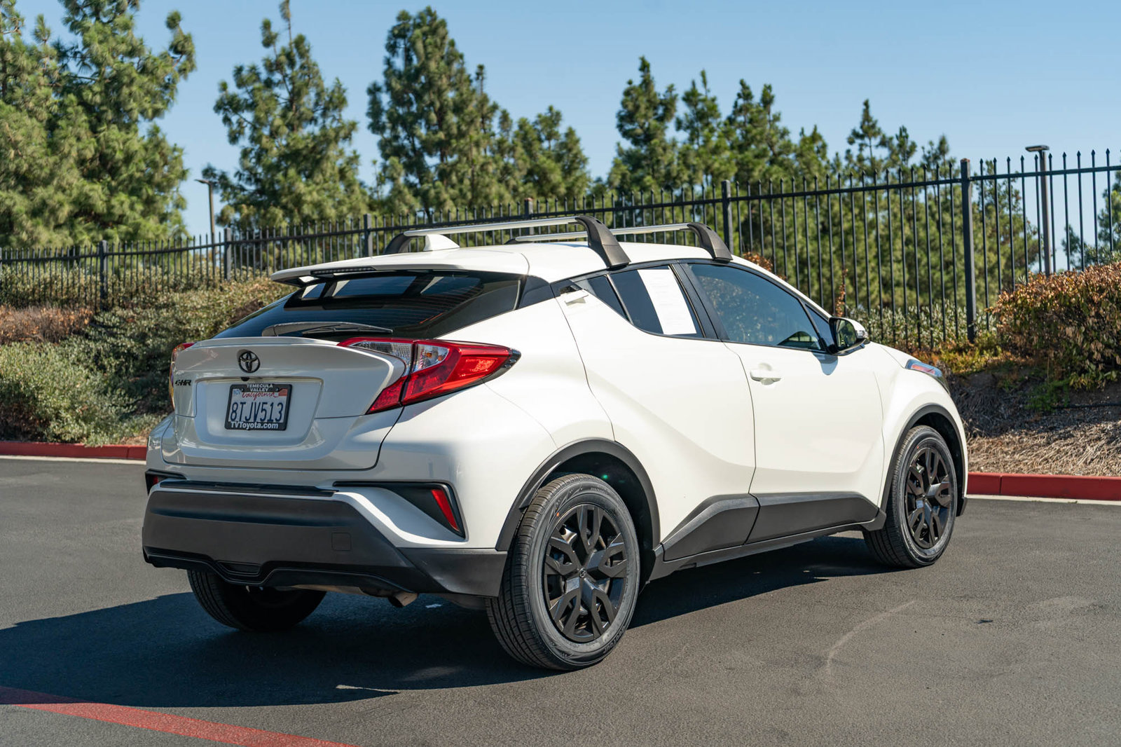Certified 2021 Toyota C-HR LE FWD image 9