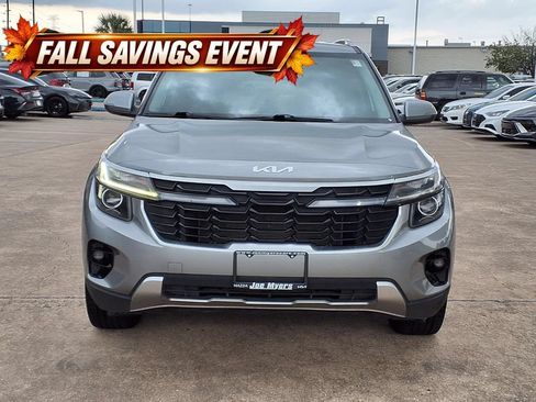 Used 2024 Kia Seltos EX FWD image 7