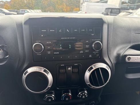 Used 2015 Jeep Wrangler Rubicon w/ Dual Top Group image 20