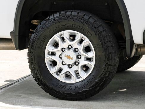 Used 2025 Chevrolet Silverado 2500 LTZ w/ LTZ Premium Package AWD/4WD image 55