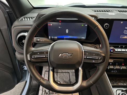 Used 2025 Chevrolet Colorado Z71 w/ Technology Package image 26