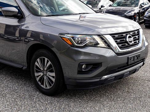 Used 2020 Nissan Pathfinder SL AWD/4WD image 9