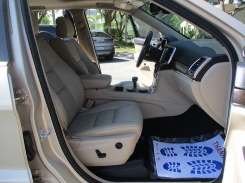 Used 2014 Jeep Grand Cherokee Limited RWD image 30