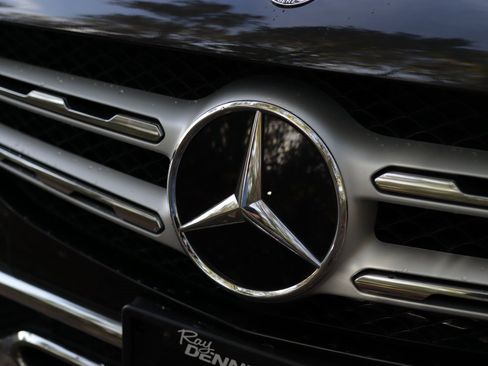 Used 2021 Mercedes-Benz GLC 300 4MATIC image 35