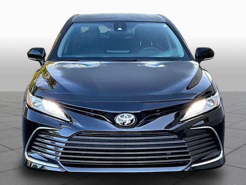 Used 2024 Toyota Camry XLE image 4