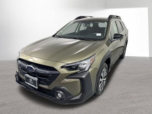 Used 2025 Subaru Outback Premium w/ Popular Package #1A AWD/4WD image 23