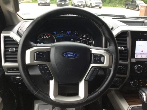 Used 2019 Ford F150 Lariat AWD/4WD image 16