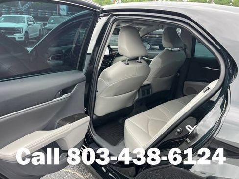 Used 2023 Toyota Camry XLE FWD image 10
