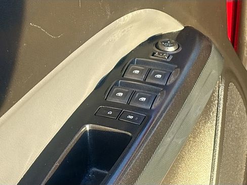 Used 2021 Chevrolet Colorado Z71 image 17