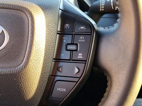 Used 2024 Toyota Prius LE image 21