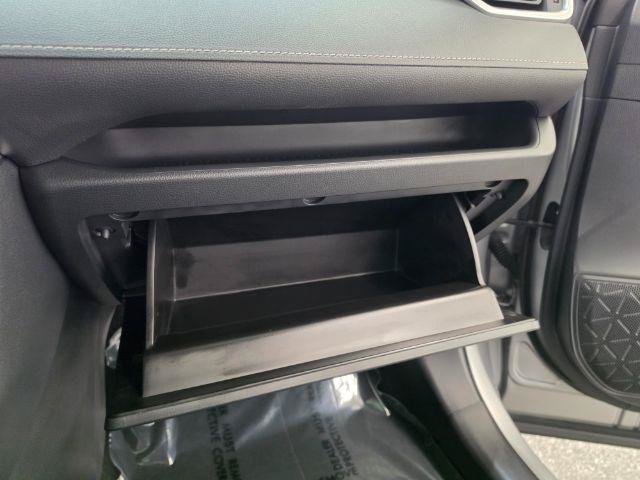 Used 2025 Toyota RAV4 XLE AWD/4WD image 25