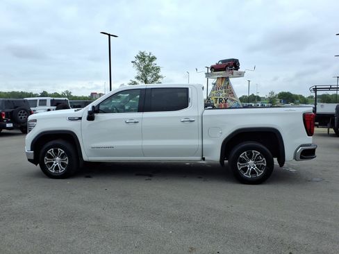 Used 2025 GMC Sierra 1500 SLT AWD/4WD image 6