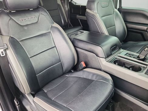 Used 2018 Ford F150 Raptor w/ Equipment Group 802A Luxury AWD/4WD image 14