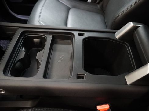 Used 2024 Land Rover Defender 130 S image 20