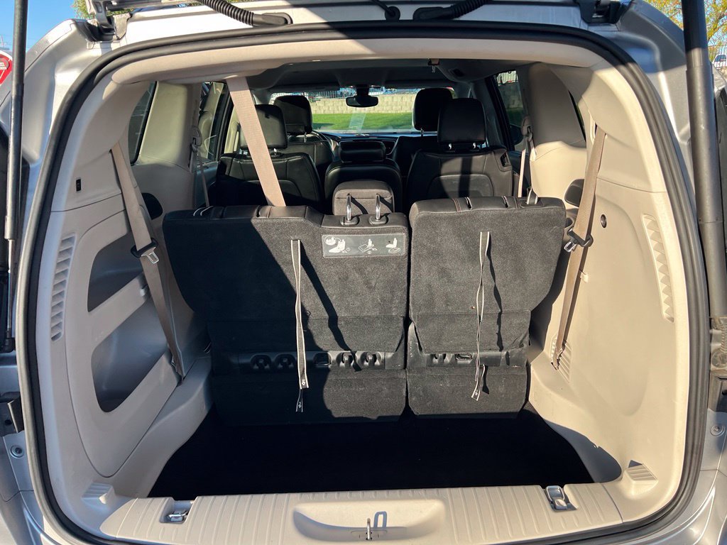 Used 2017 Chrysler Pacifica Touring-L FWD image 21