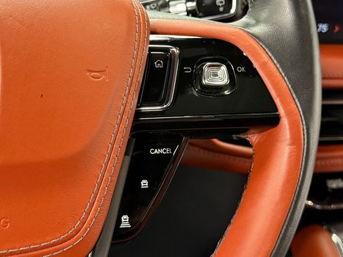 Used 2025 Lincoln Aviator Reserve w/ Jet Appearance Package image 23