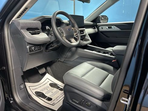 New 2026 Ford Explorer Active w/ Active Comfort Package AWD/4WD image 13
