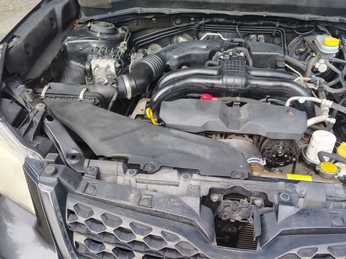 Used 2014 Subaru Forester 2.5i Premium w/ All-Weather Package image 29